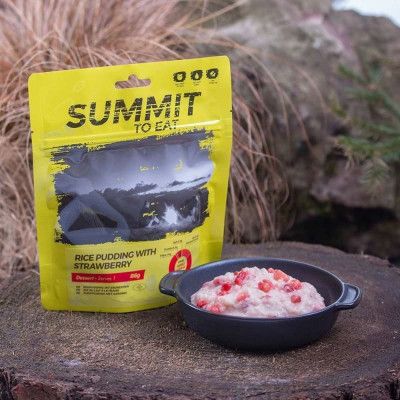 Summit to Eat Rice Pudding with Strawberry Nocolour