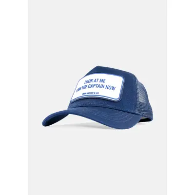 LOOK AT ME I AM THE CAPTAIN NOW