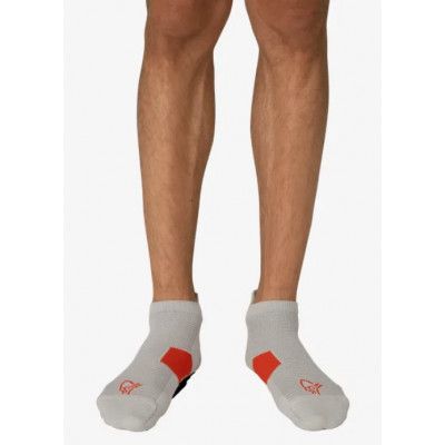 Norrøna Senja Merino Lightweight Socks Short Light Grey/Arednaline