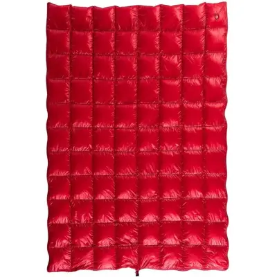 Pajak Quest Blanket Red