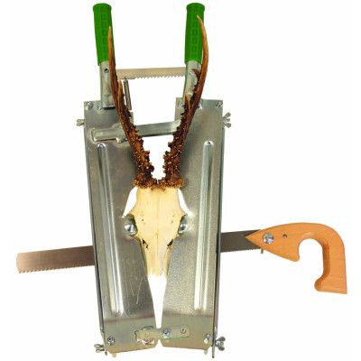 Trofésåg för sågning av rådjursskalle